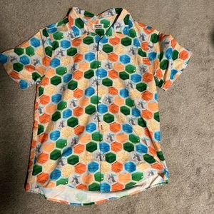 Catan button up
